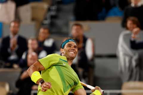 Rafael Nadal wins sensational clash to dethrone defending French Open champ Novak Djokovic and close in on Slam No 22