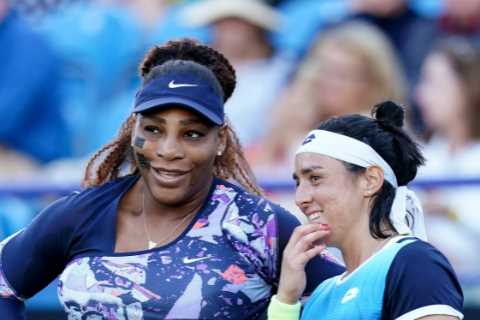 Why does Wimbledon star Serena Williams wear plasters on her face when she plays?