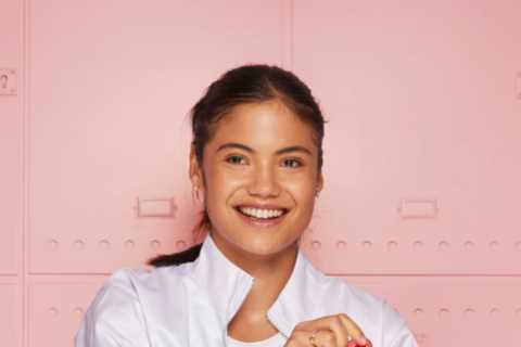 Emma Raducanu urged to speak to Maria Sharapova about balancing tennis shots with photoshoots