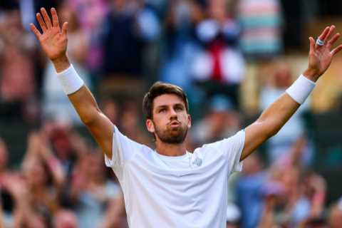 Cameron Norrie grilling two-time Wimbledon champion Andy Murray on how to beat Novak Djokovic ahead of Centre Court semi