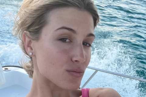 Tennis beauty Eugenie Bouchard poses in swimsuit as she enjoys boat ride on holiday in West Indies