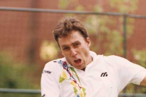 Who is Andy Murray’s coach?