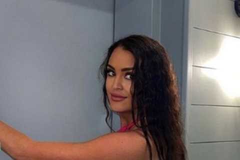 World’s sexiest tennis influencer Rachel Stuhlmann shows off sideboob in backless dress in racy Valentine’s post