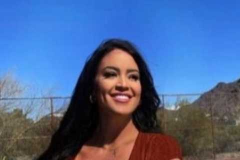‘Pun intended’ – Rachel Stuhlmann ‘heats things up’ in desert as world’s sexiest influencer spills out of crop top