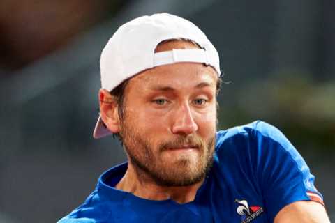 Alcohol and depression ruined my tennis career – I started to have a darker side and only slept one hour a night