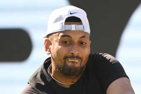 Wimbledon favourite major doubt for All England Club with knee injury after pulling out of warm-up event in blow to fans