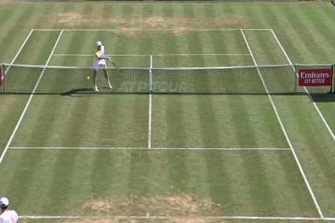 Watch tennis star hilariously miss ‘the easiest put away you’ll ever see’ with bizarre blunder at Mallorca Open