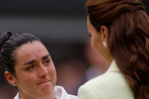 Kate Middleton in amazing show of sympathy as Ons Jabeur breaks down in tears after crushing Wimbledon final defeat