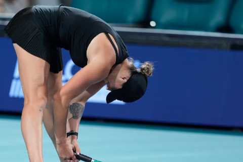 Emotional Aryna Sabalenka Smashes Racket After Miami Open Defeat