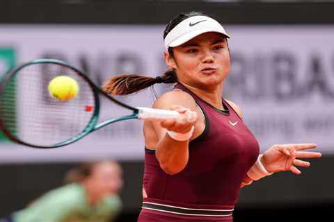 Emma's Living Her Tennis Career Backwards (And Her Coach Just Called It Out)