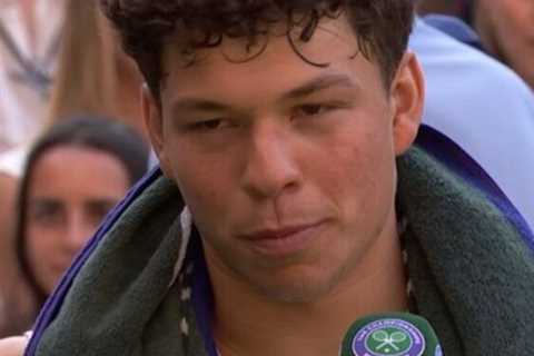 When a Tennis Star Schools You on Live TV (And You Deserve It)